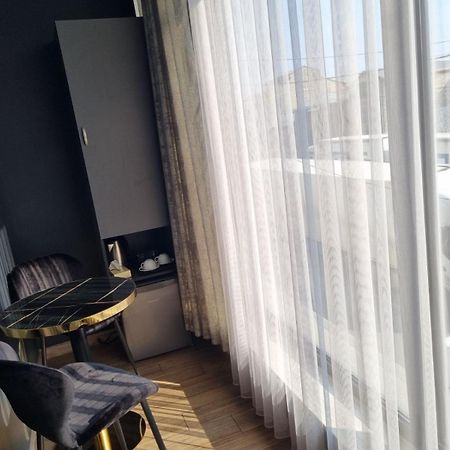 Days Inn Appartement Erévan Extérieur photo