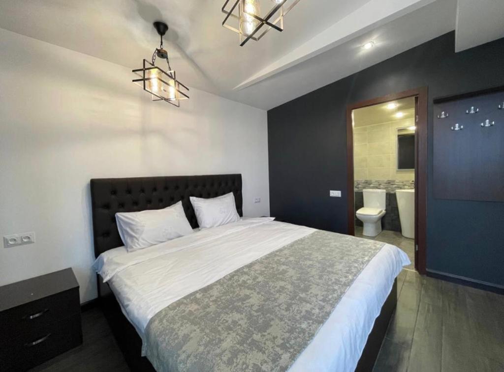 Days Inn Appartement Erévan Extérieur photo